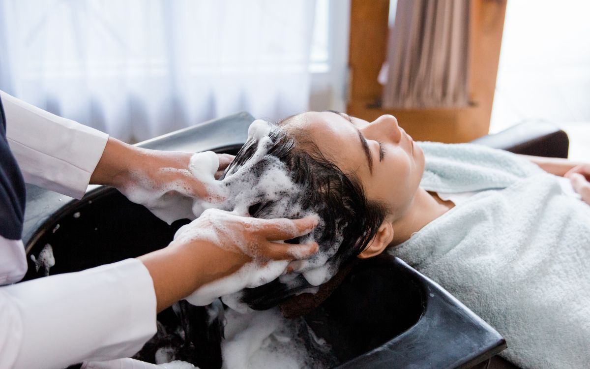 Tầm quan trọng của việc chăm sóc tóc sau khi gội đầu dưỡng sinh